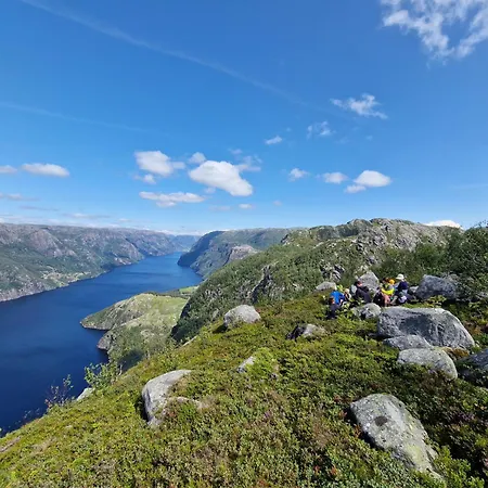 At Bjerkreimselva Tengesdal (Bjerkreim, Rogaland)