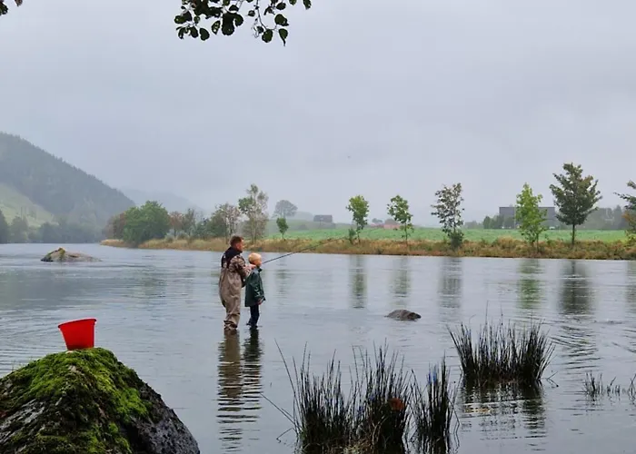 At Bjerkreimselva アパート *