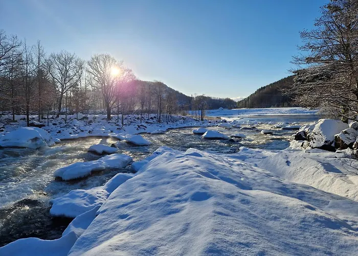 At Bjerkreimselva アパート